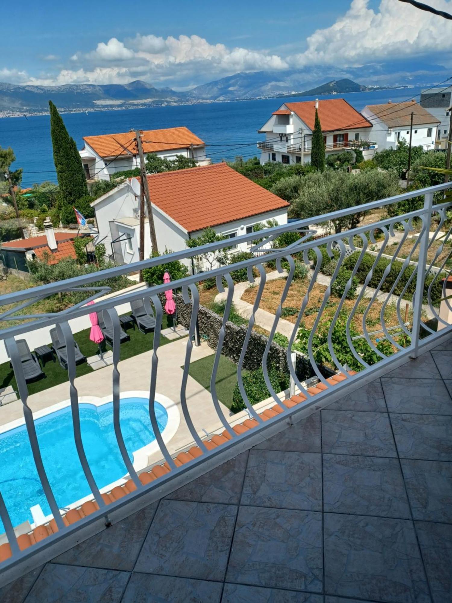 Apartments Majapaula Slatine Δωμάτιο φωτογραφία